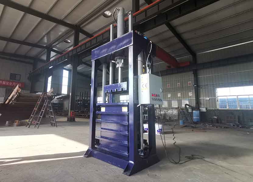 James的绿色革命：英国旧衣回收企业如何借力高效打包机实现降本增效！